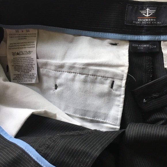 Bundle of three Dockers pants - Picture 2 of 6